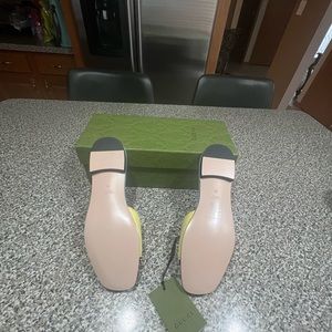 Gucci Yellow and Black Sandals